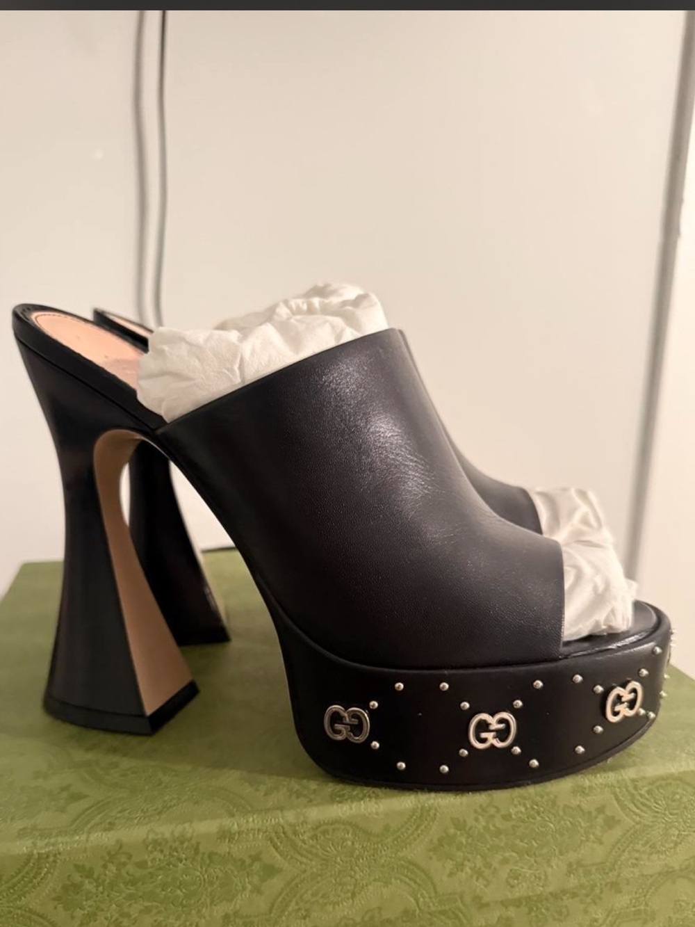 Gucci Black Leather Platform Mule Clogs with Gold GG Studs - Picture 2 of 9